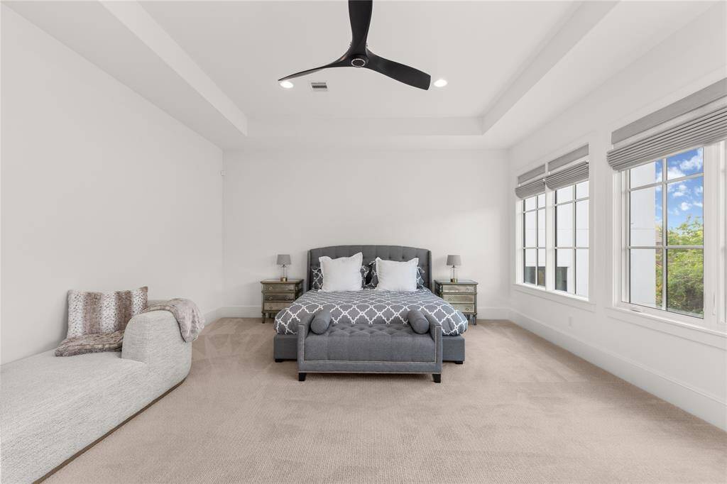 Another view of this massive bedroom!