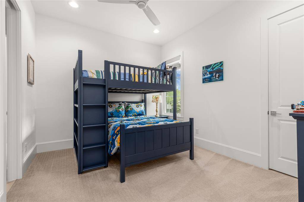 Secondary bedroom connecting to the jack-n-jill bathroom.