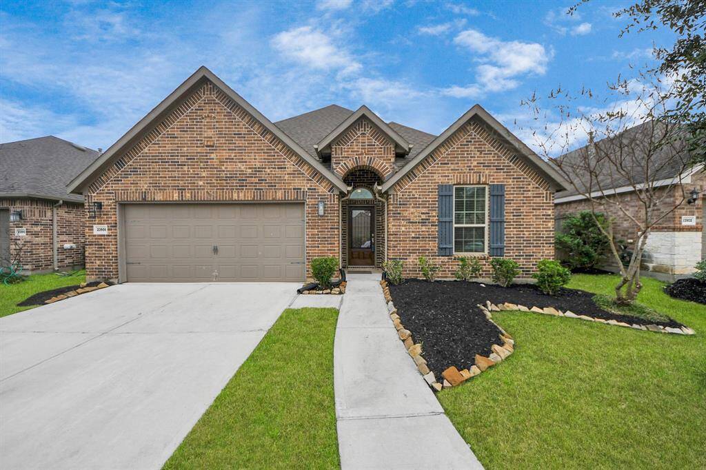 Experience the perfect blend of comfort and style in this stunning 3 bed, 2 bath, 2,320 sq. ft. one-story home in the master-planned community of Elyson!