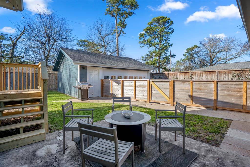 Newly built fence to safely keep your kids and pets inside this large yard.