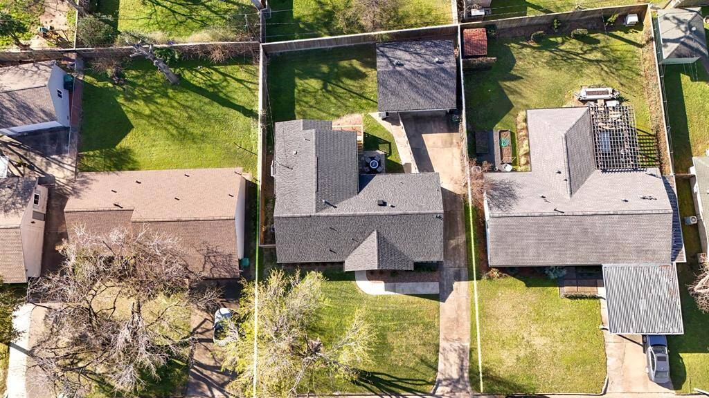 A look at the expansive front and backyard from above.