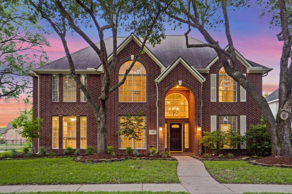Welcome home to 24126 Falcon Point Dr!