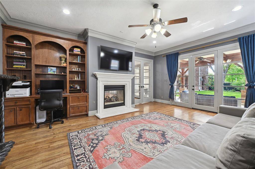 Welcome to the bonus flex room! Could be an office, gym, game-room, mother-in law suite... the possibilities are endless!