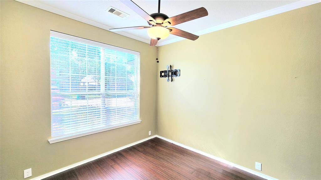 Front bedroom
