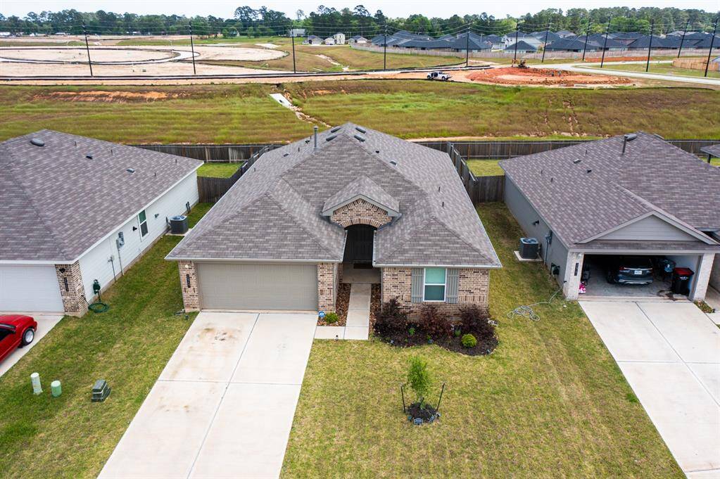 no back neighbors, reserve behind home to prevent flooding