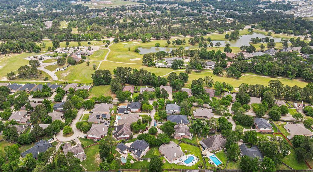 Aerial view showing the proximity to the golf course and the beauty of this welcoming community.