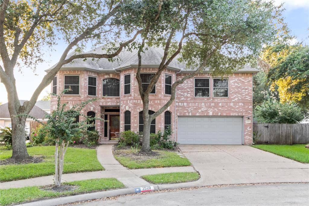 Nestled in a quiet cul-de-sac for added privacy and minimal traffic