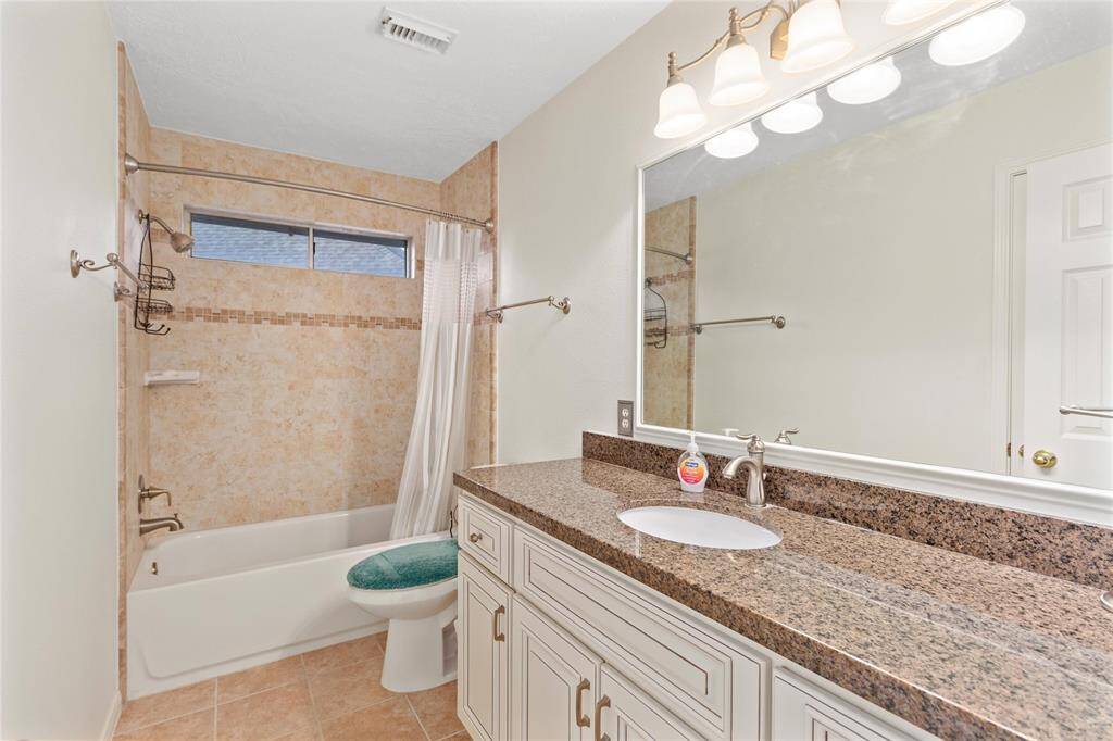 Upstairs Full Bath