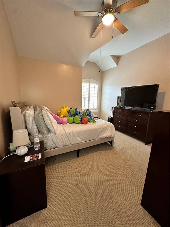 Upstairs bedroom 2
