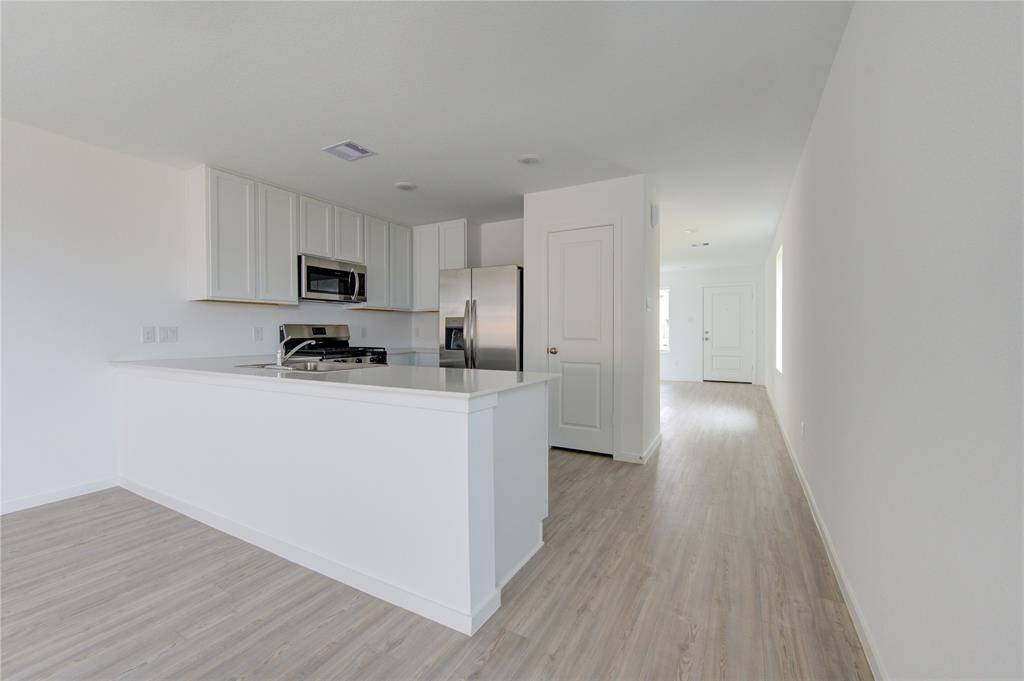 White countertop that extends outward