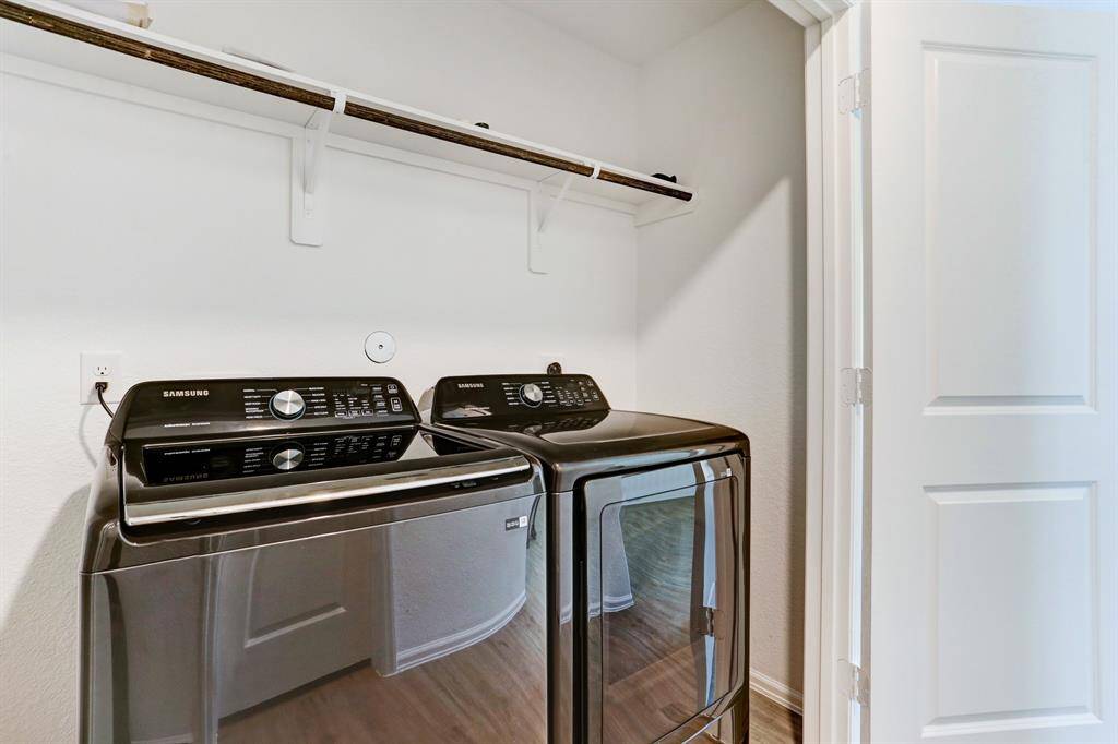 Samsung washer/dryer in laundry closet