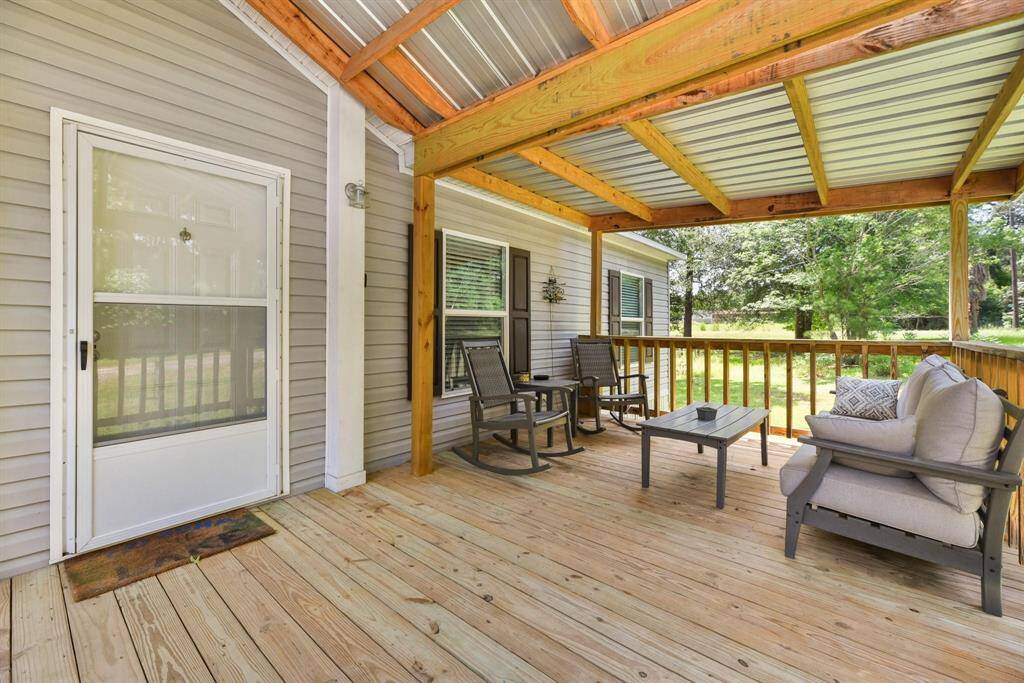 Nice-size front porch