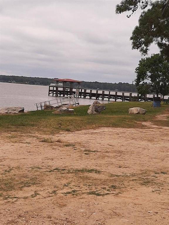 Community fishing pier