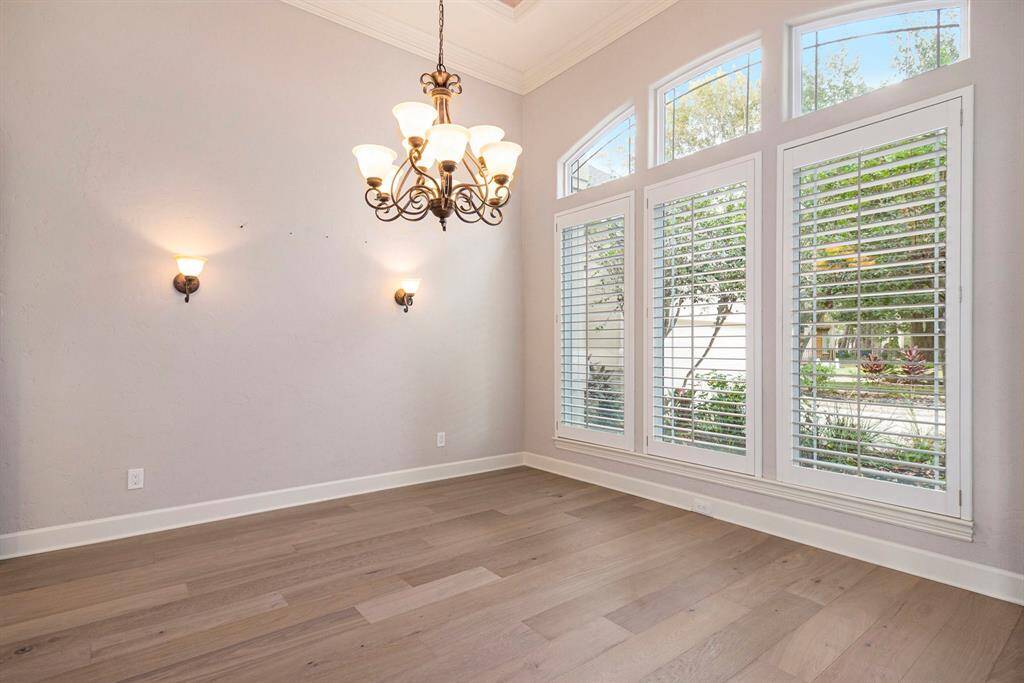 Formal Dining