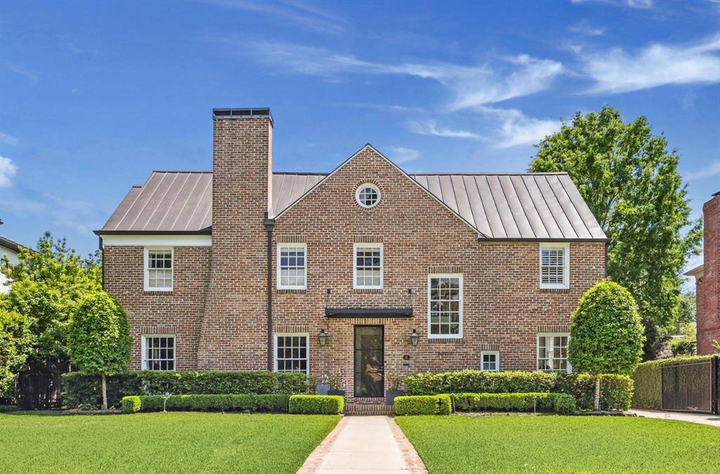 Charming and timeless, this beautifully maintained brick home on Chevy Chase Drive offers classic curb appeal in the heart of River Oaks. With manicured landscaping, a metal roof, and a prime location, this rare rental opportunity blends elegance, privacy, and convenience.
