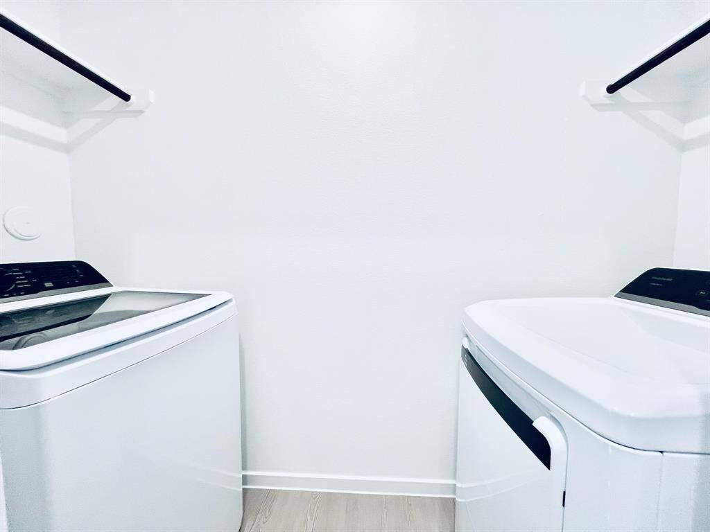 Washer and Dryer Included