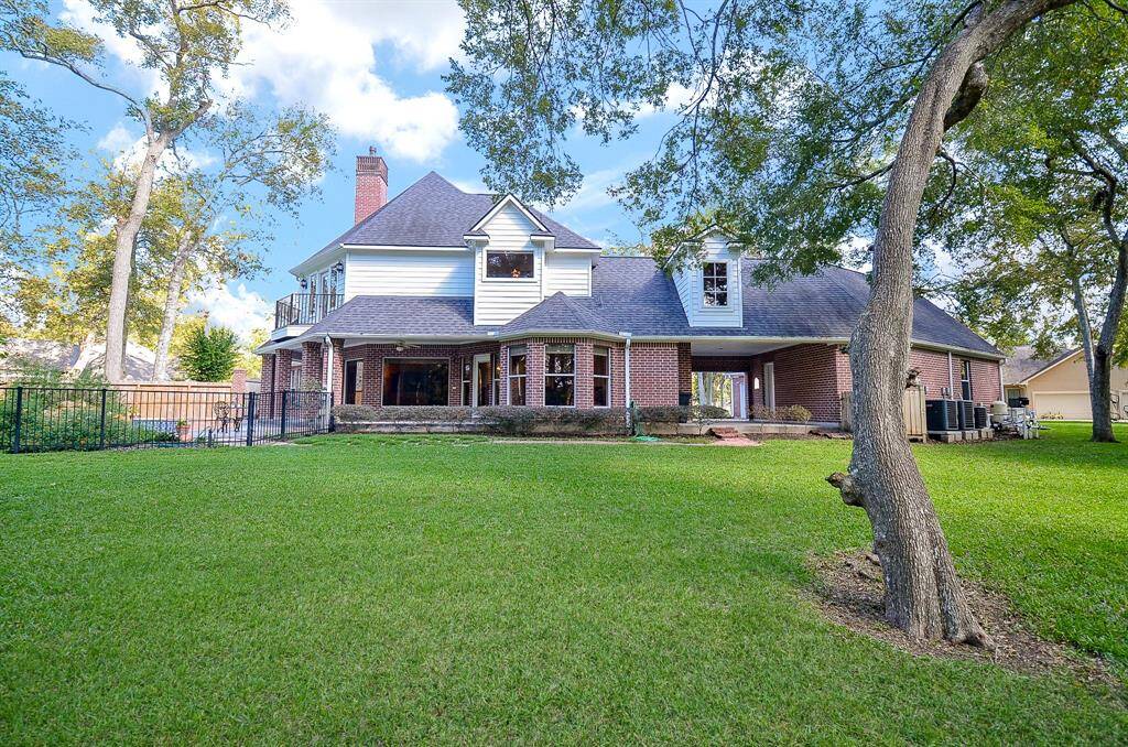 A fabulous view of the Back of the House!