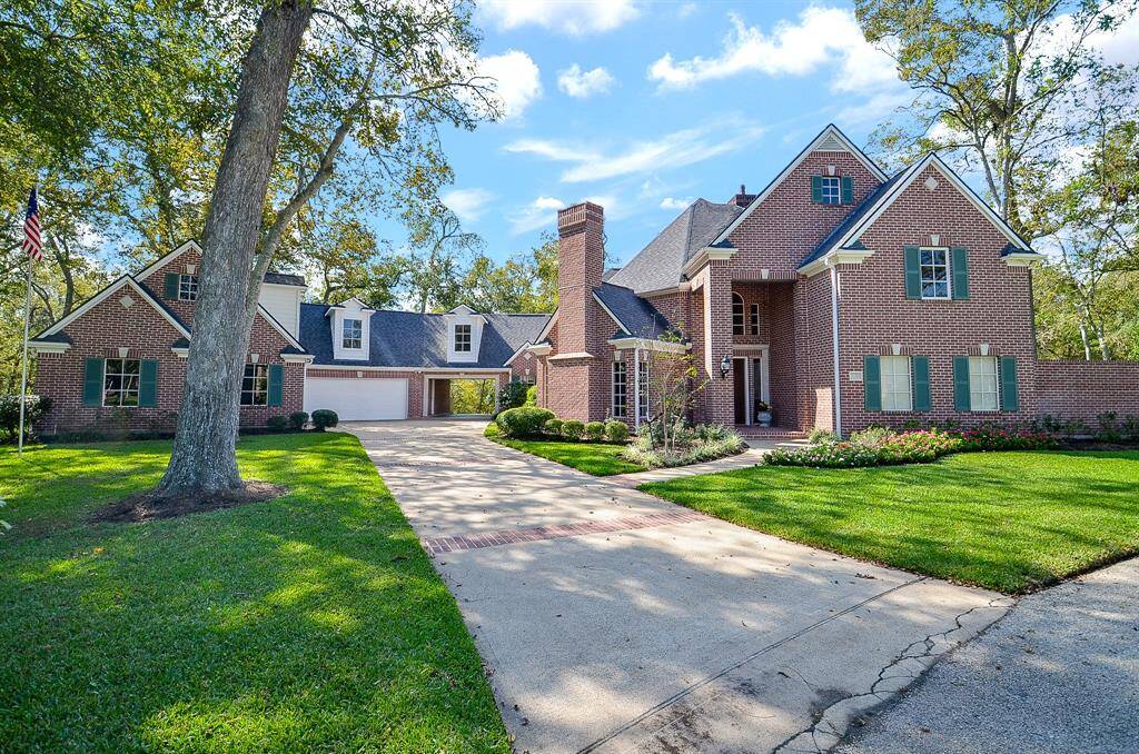 Lets help you make this house your Home!