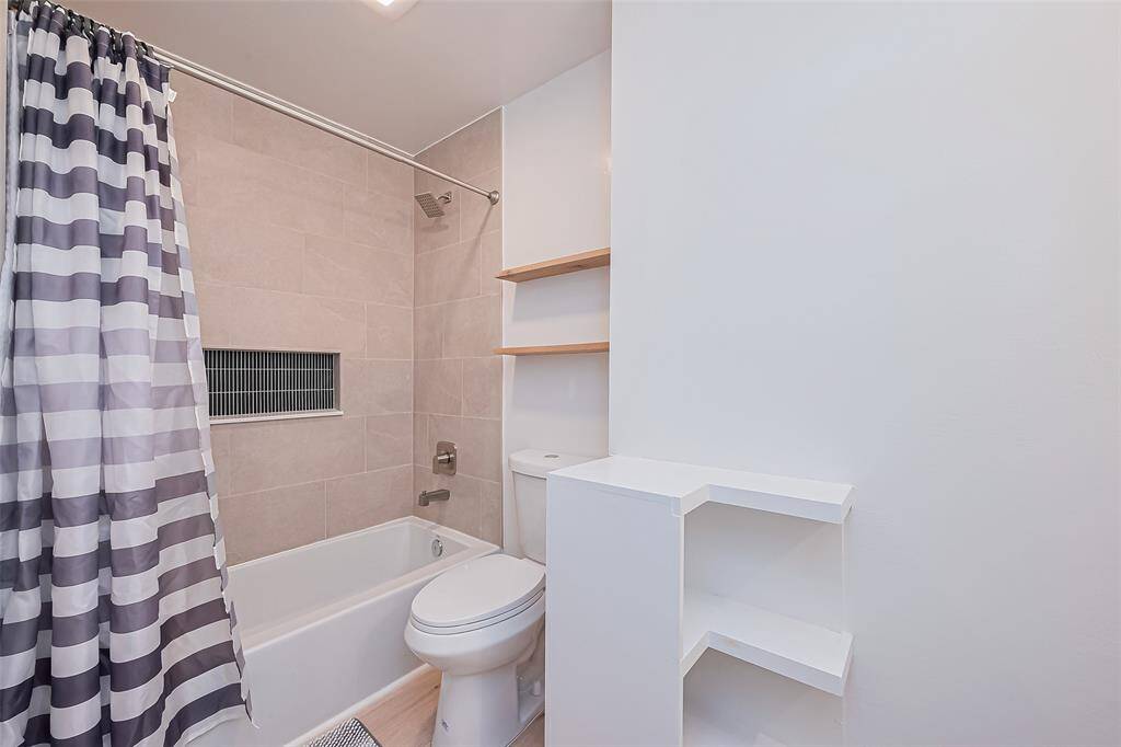 2nd Bathroom