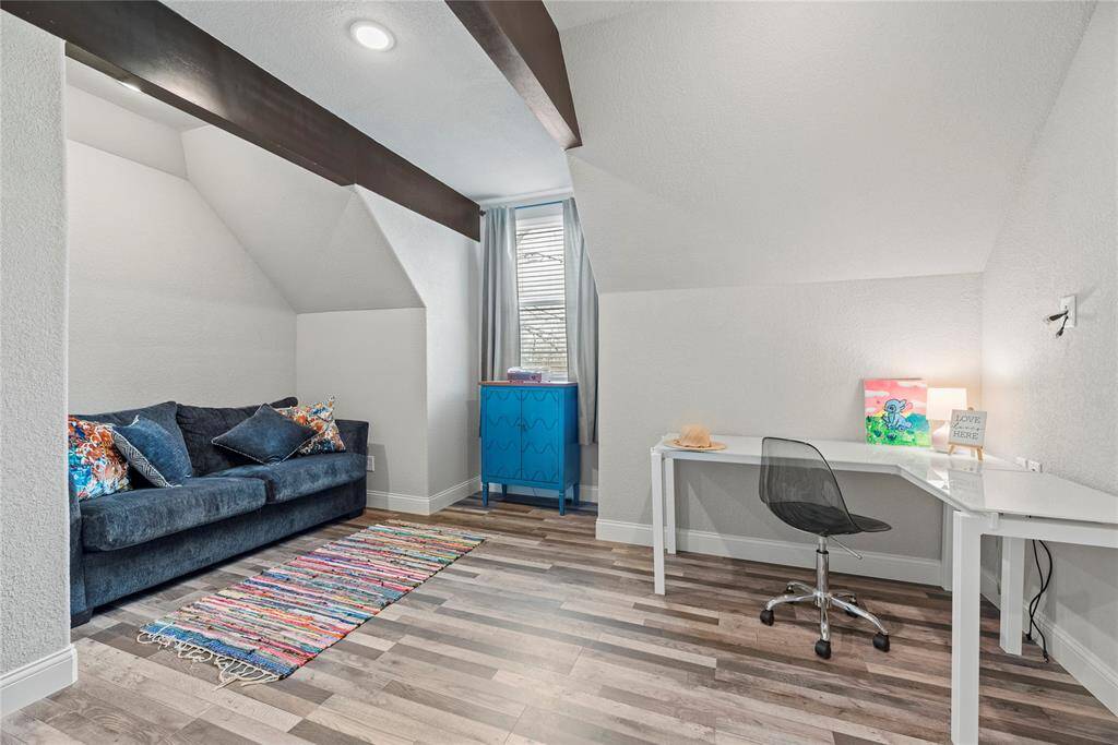 With ample room to accommodate various arrangements, this fourth bedroom could serve as a perfect retreat for guests, a cozy home office, or a vibrant playroom.