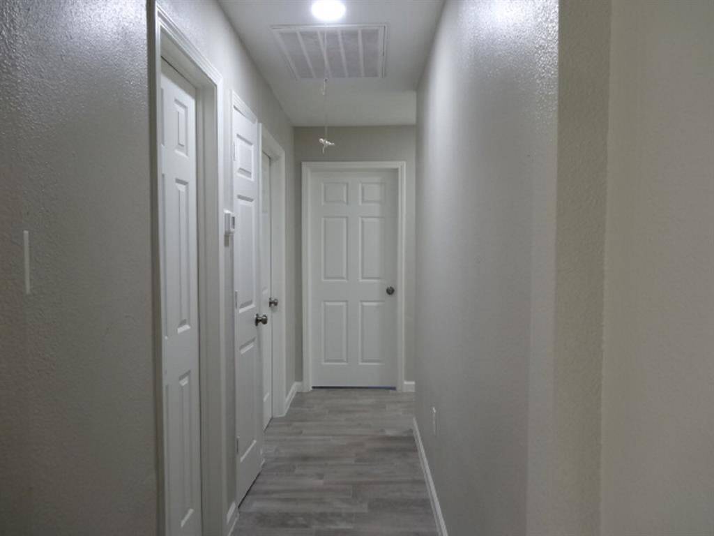 Hallway to all bedrooms