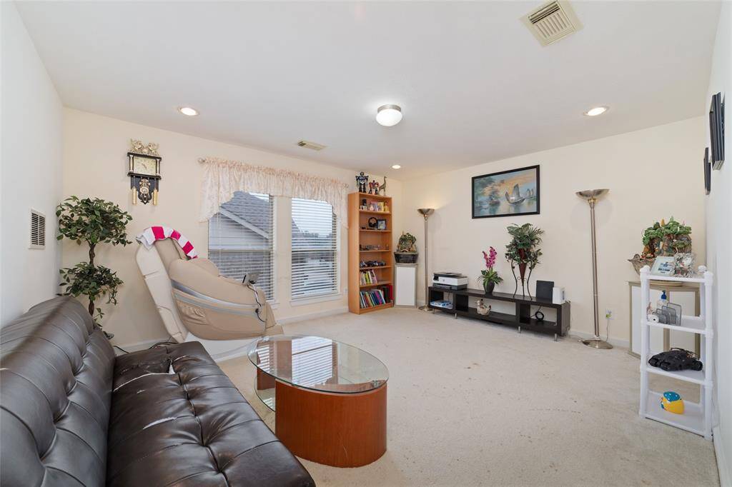 Gameroom upstairs