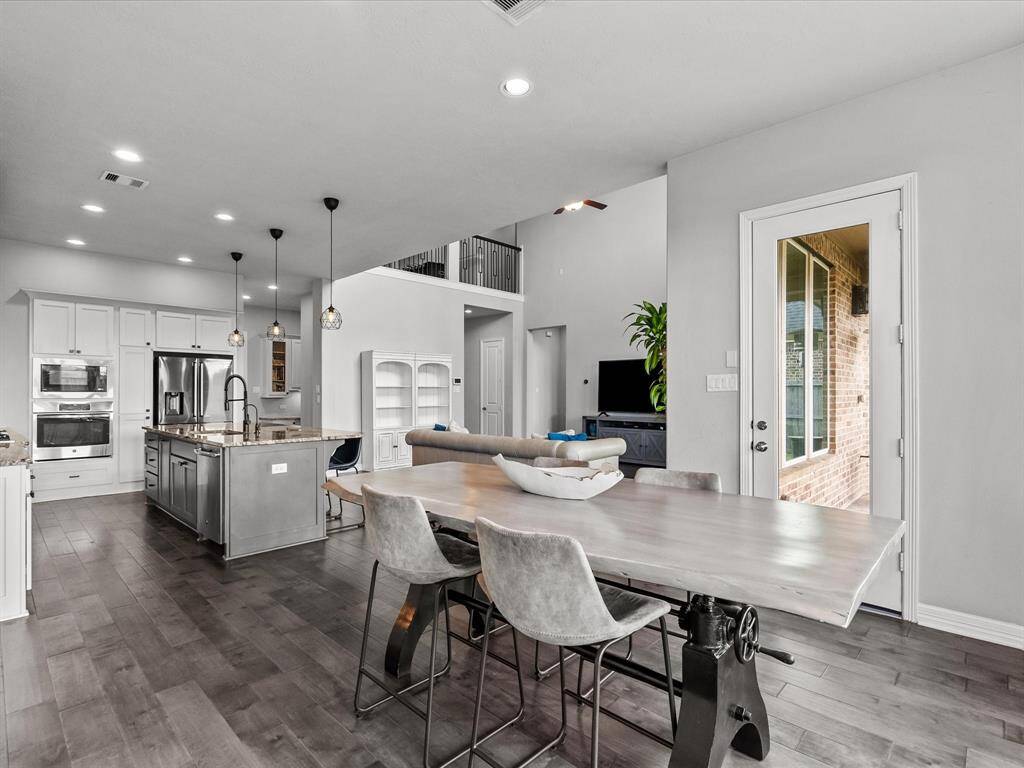 Breakfast area
