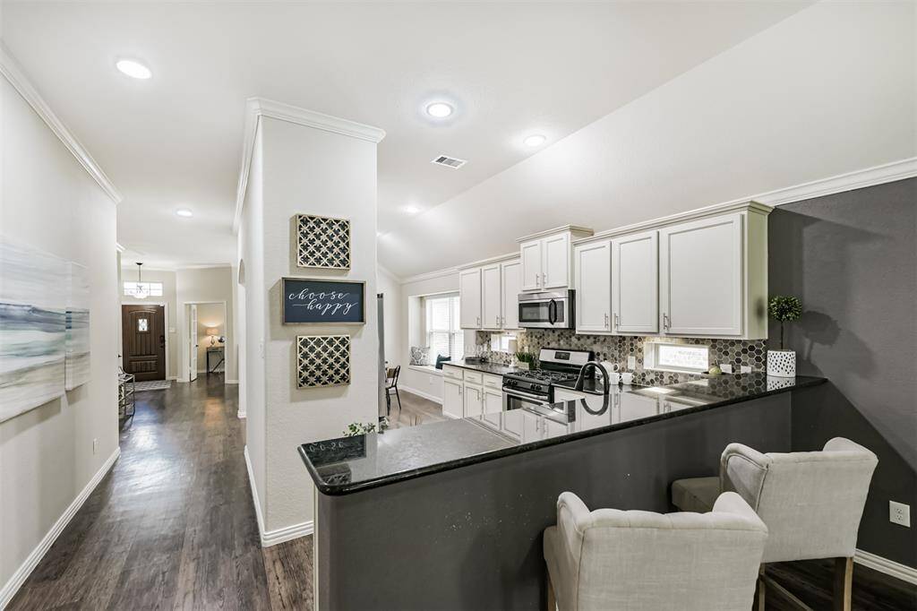 The breakfast bar is just the place for coffee and conversation
