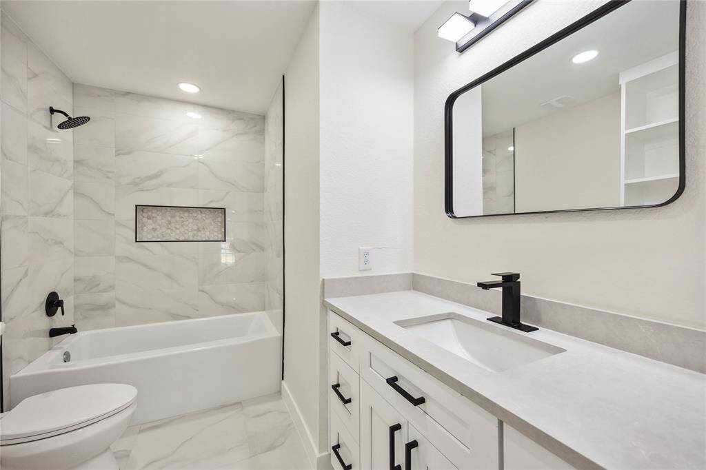 Second Floor Hallway Bathroom
