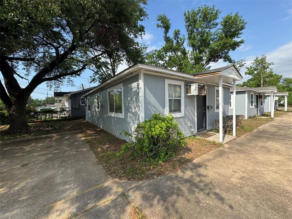 Unit (A) - 2 bedroom, 1 bathroom home.