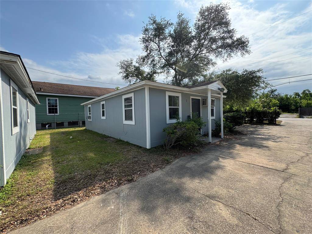 Unit (1) - 2 bedroom, 1 bathroom home.