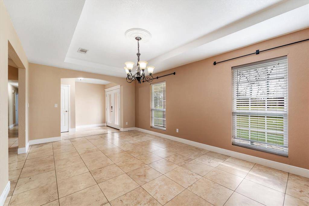 Entry way - formal dining area