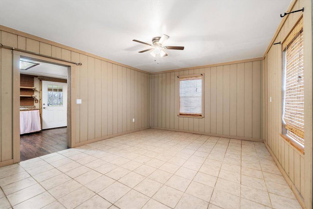 Bonus room Living area