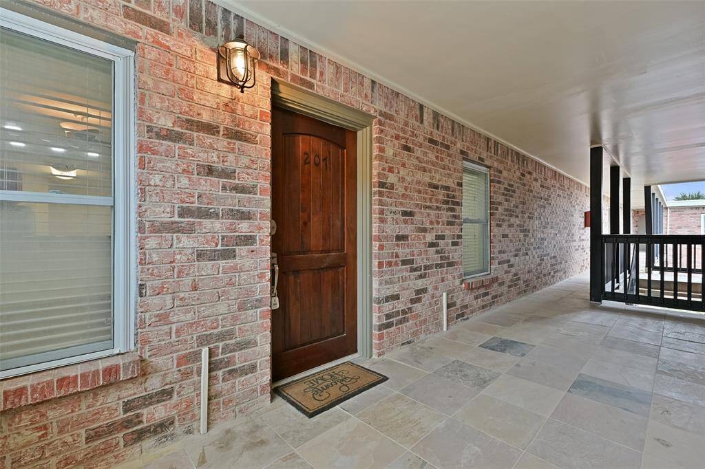 Welcome to 402 Post Office Street, Unit #207! A gorgeous 2 bedroom and 2 bath unit in The Excelsior Condominiums. Just a moment's walk away from UTMB or the beach! Work, rest and relax from your updated new condo!