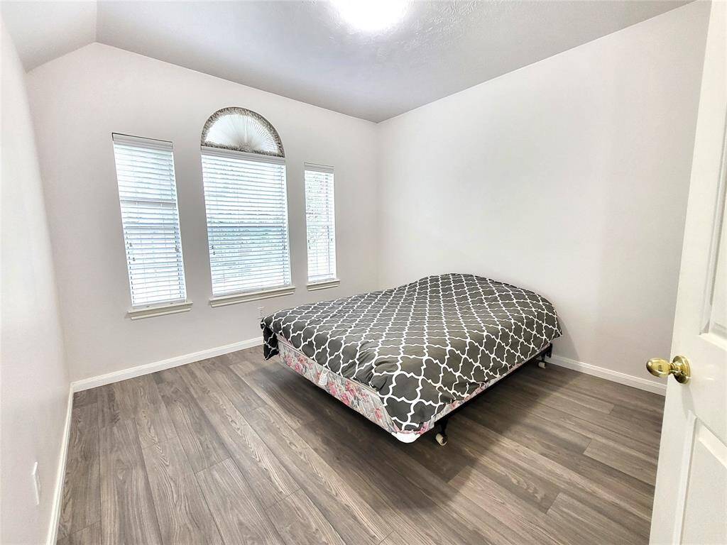3rd Bedroom ( 2nd floor)