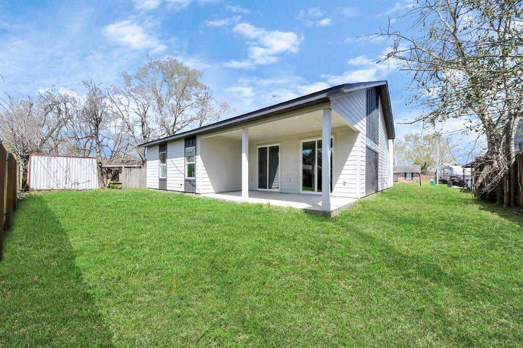 Photoshopped all grass for effect. Backyard is fully fenced.