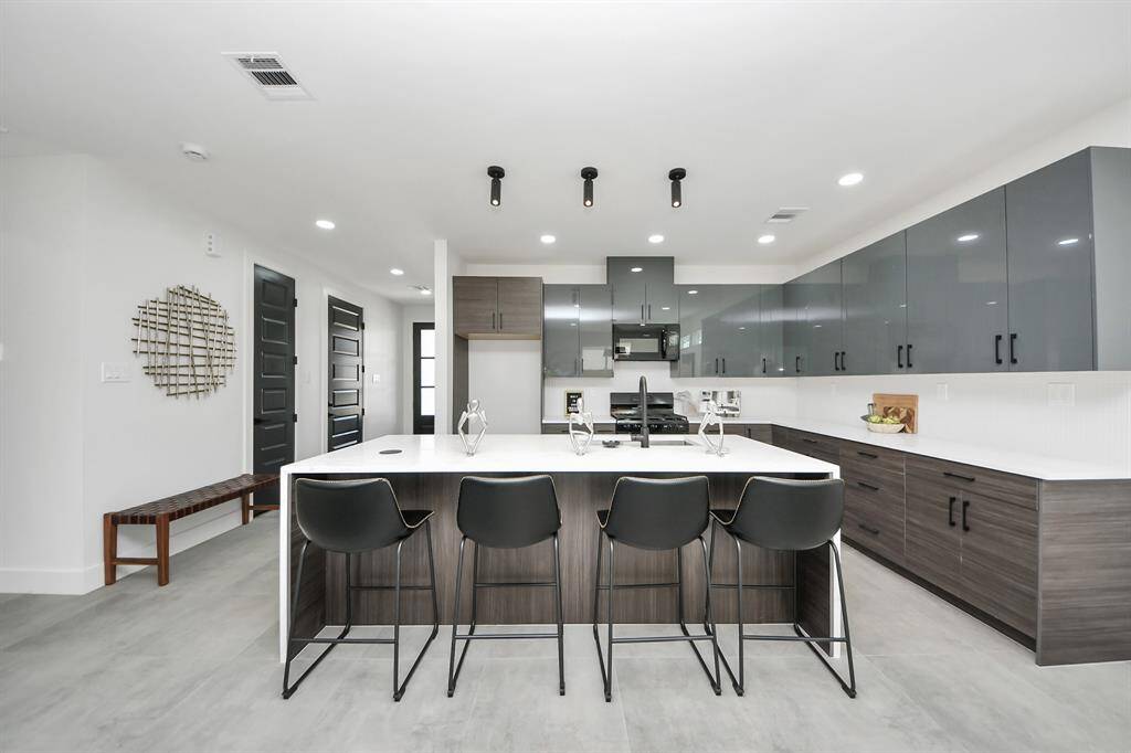Custom cabinets featuring soft-close drawers!