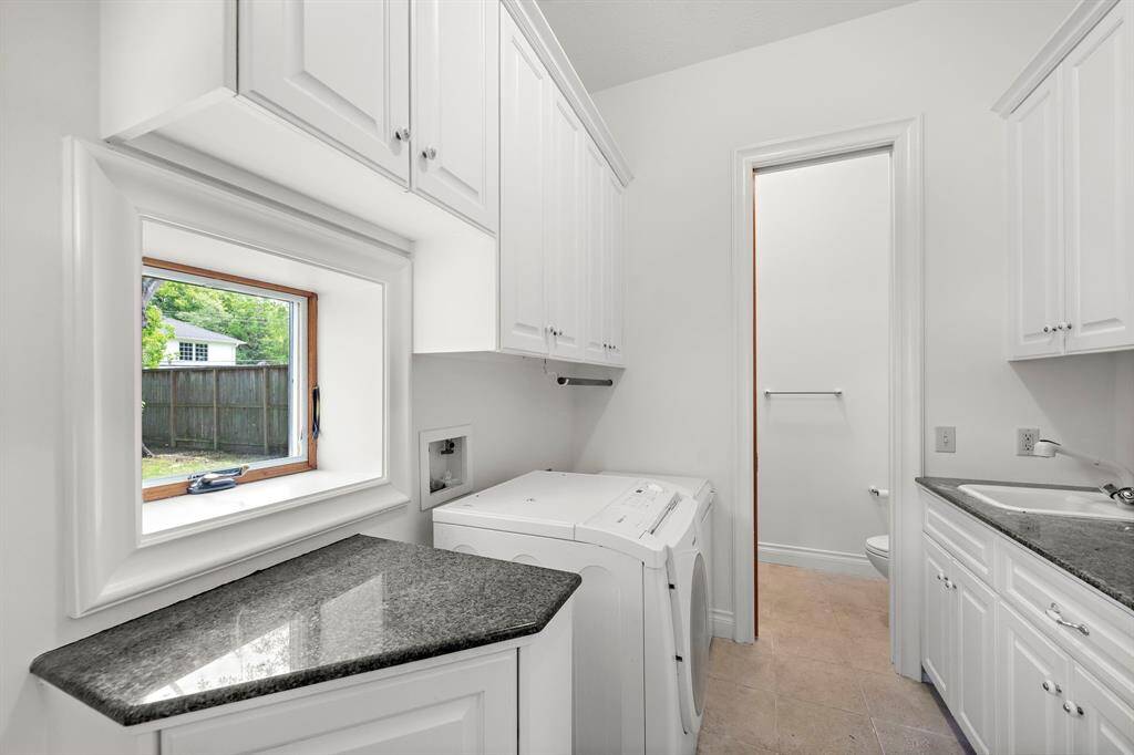 Large laundry room with pool bath.