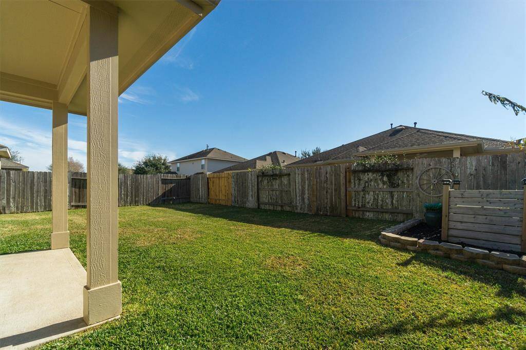 Spacious back yard
