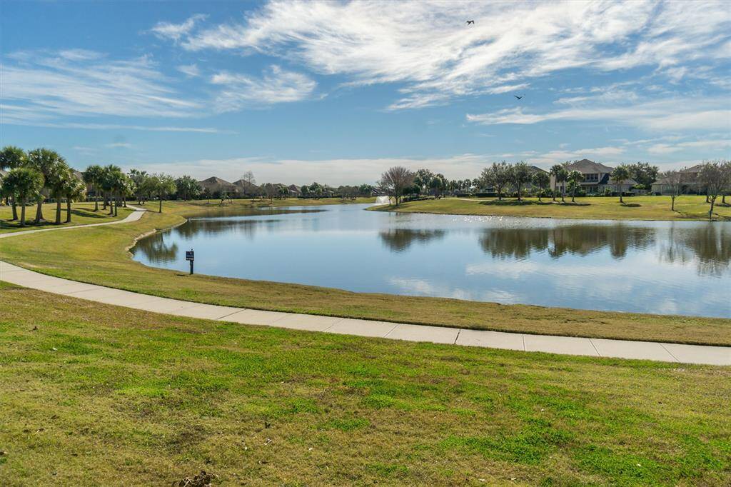 Miles of walking trails with lakeview