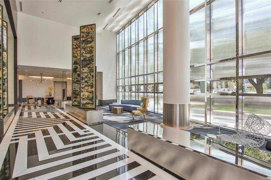 This luxury high rise tower features a spectacular lobby with 22' foot ceiling, reminiscent of the Baccarat Hotel, with contemporary artwork, numerous seating areas and a 24-hour serviced concierge reception desk. The building also features complimentary valet parking and ample guest parking, 75 different floor plans, guest suites, fitness center, dog park, pet salon, resident & wine room.