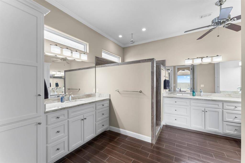 Double vanities with lots of storage