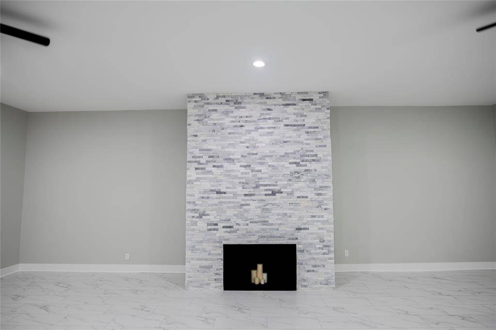 Grand Living room