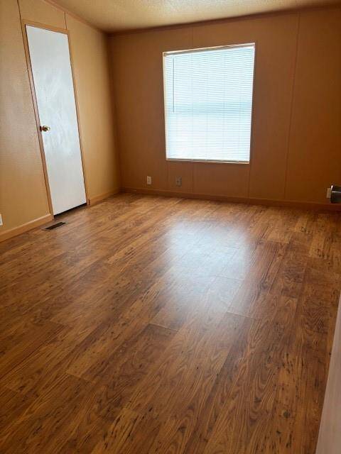 Spacious bedroom