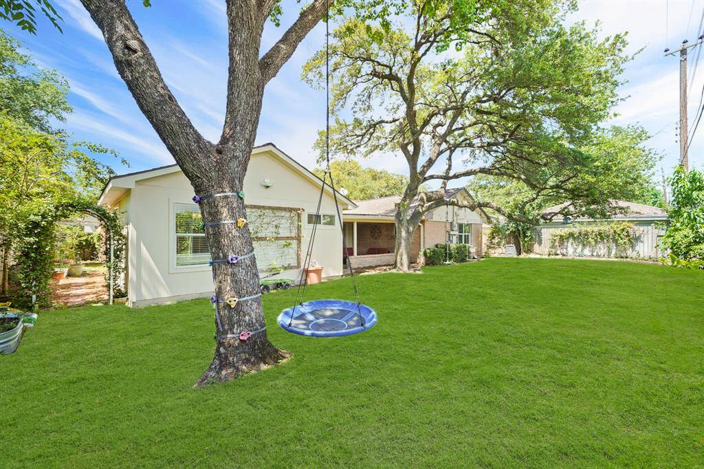 Mature Trees provide Shade for Pets and Kids to Play.