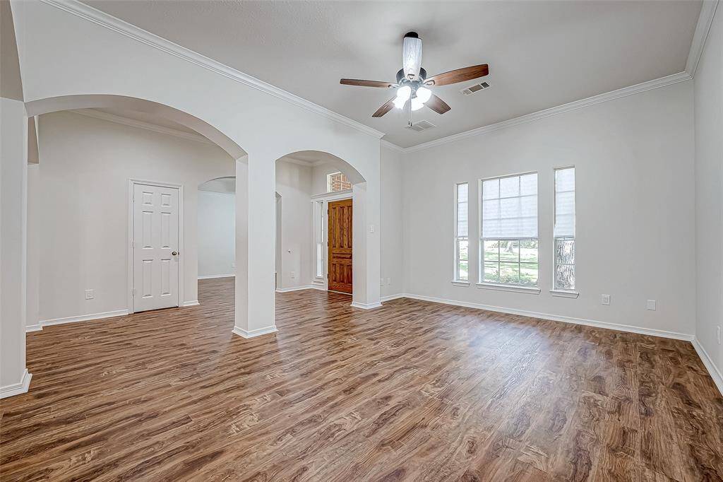 Gameroom - big enough for a pool table!