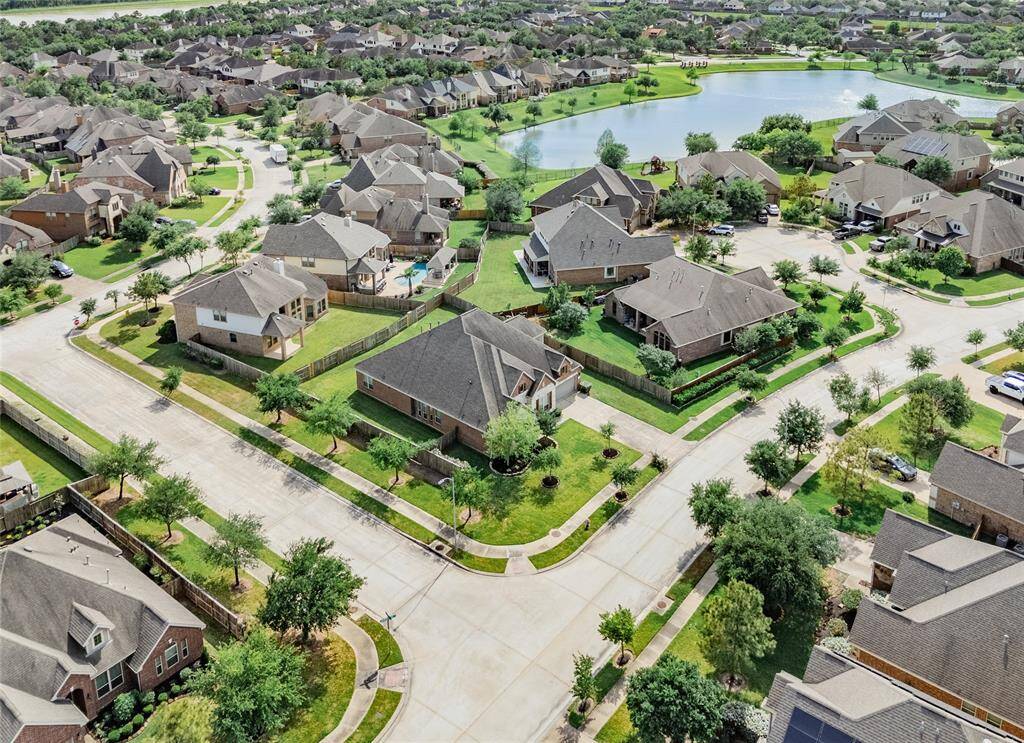 aerial view of the neighborhood