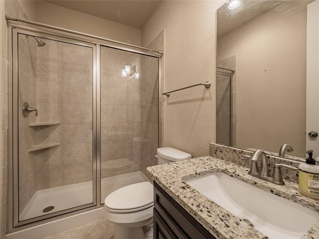 private bath for the guest bedroom