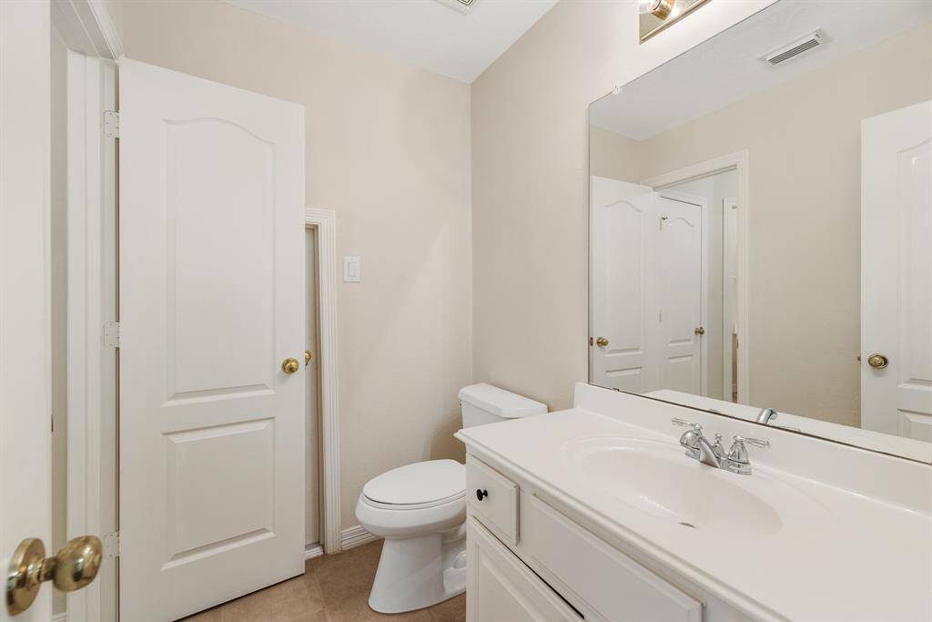 Upstairs bathroom