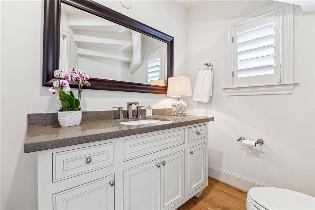 Powder Bath located on 1st floor near the front entry.